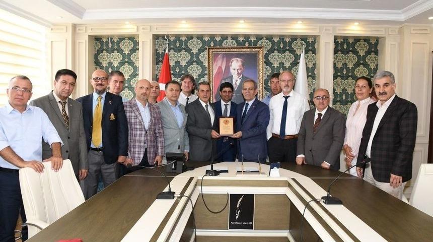 Türkiye Gazeteciler Federasyonu Yönetimi Vali Kalkancı’yla Bir Araya Geldi