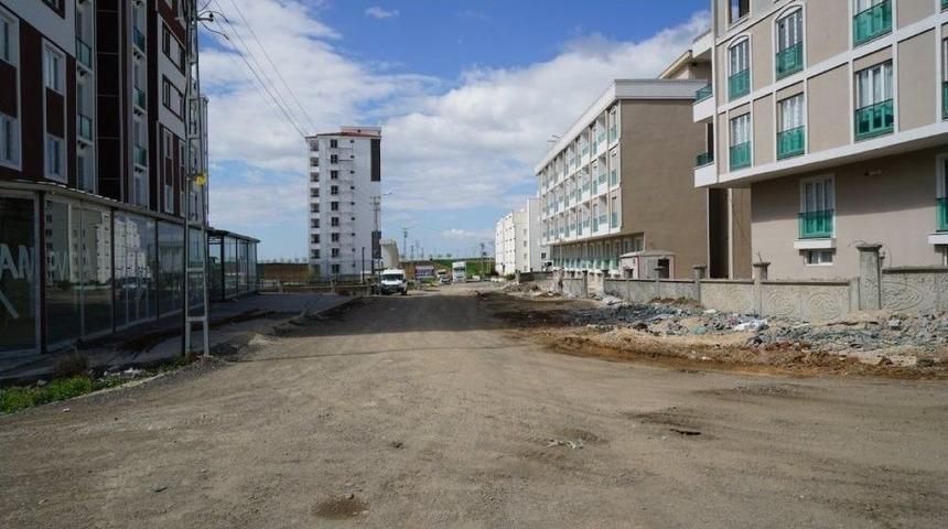 Yeni Açılan Sokaklar Asfalta Hazırlanıyor