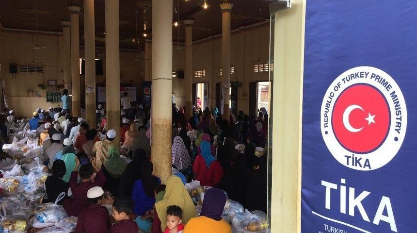 Tika’dan Kamboçya’da İftar