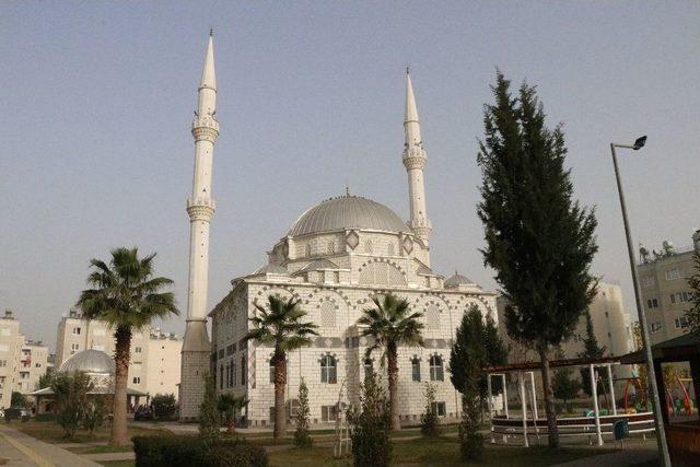 Sözlü’den Bae Dışişleri Bakanı Zayid’e Fahrettin Paşa Camii’nden Tepki