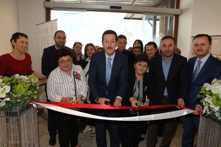 “nakışın Sultanları Mehmetçik İle El Ele” Sergisi Açıldı G1