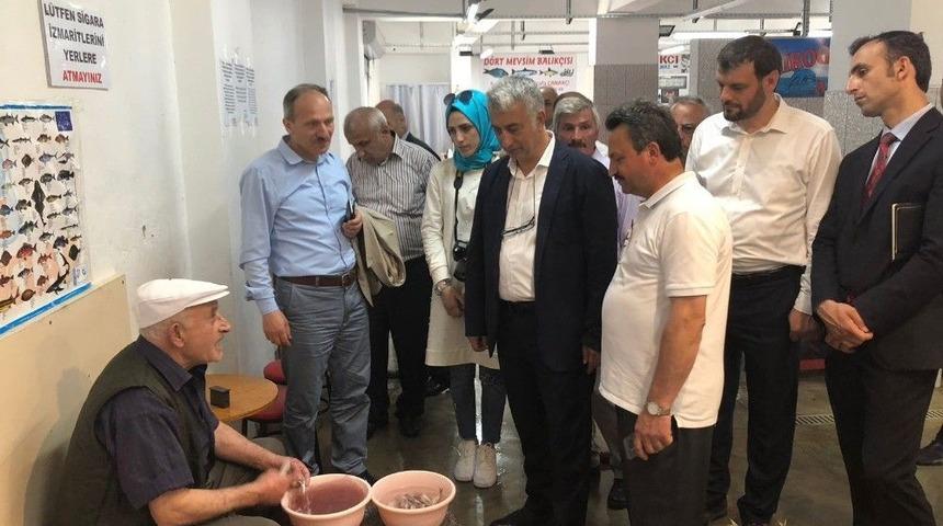 Ak Parti Trabzon Milletvekili Adayları Se&ccedil;im Gezilerini S&uuml;rd&uuml;r&uuml;yor