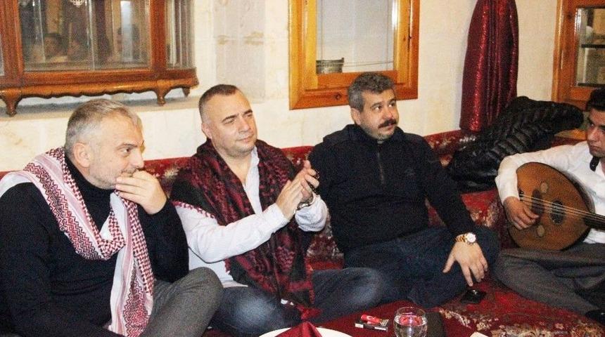 (özel Haber) Oktay Kaynarca Şanlıurfa’da Sıra Gecesine Katıldı