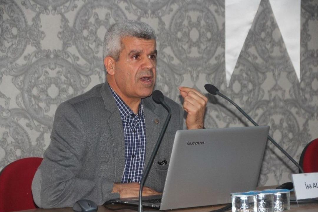 Bilişim Su&ccedil;ları Uzmanı İsa Altun Aileleri Uyardı