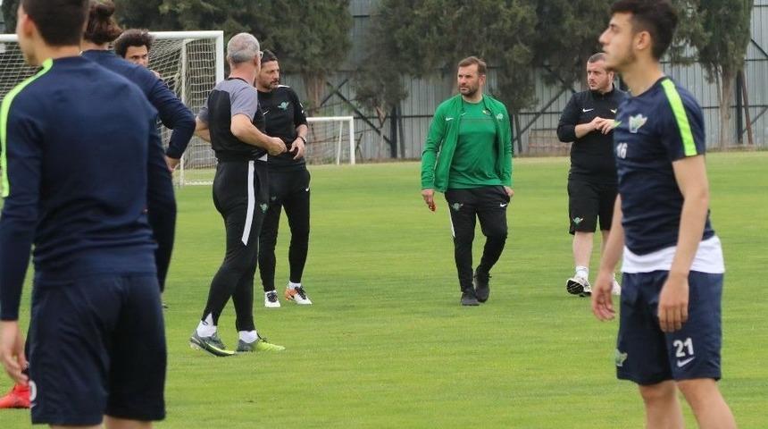 T.m. Akhisarspor, Galatasaray Ma&ccedil;ı Hazırlıklarını S&uuml;rd&uuml;r&uuml;yor