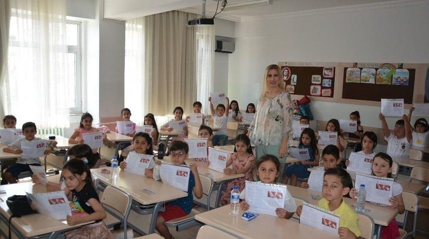 Öğrencilerin Karne Heyecanı