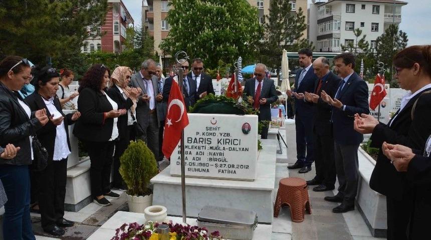 Chp’den Ortacalı Yüzbaşının Kabrine Ziyaret