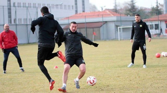 Eskişehirspor’u Eksiklikler Zorluyor