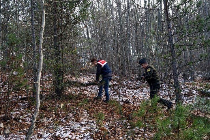 22 Gündür Kayıp Olan Aile Olayında Vücut Parçaları Ve Kan İzleri Bulundu G4