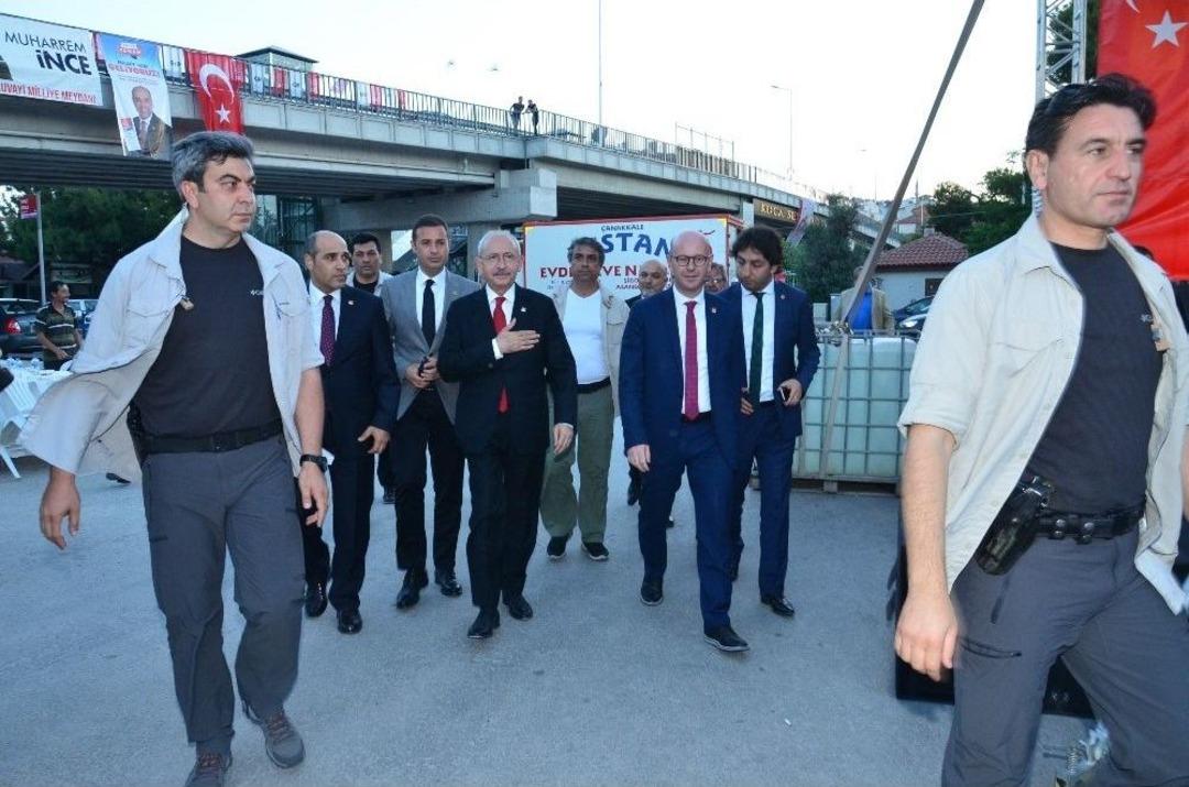 Kılı&ccedil;daroğlu, Balıkesir&rsquo;de Vatandaşlarla İftar Yaptı