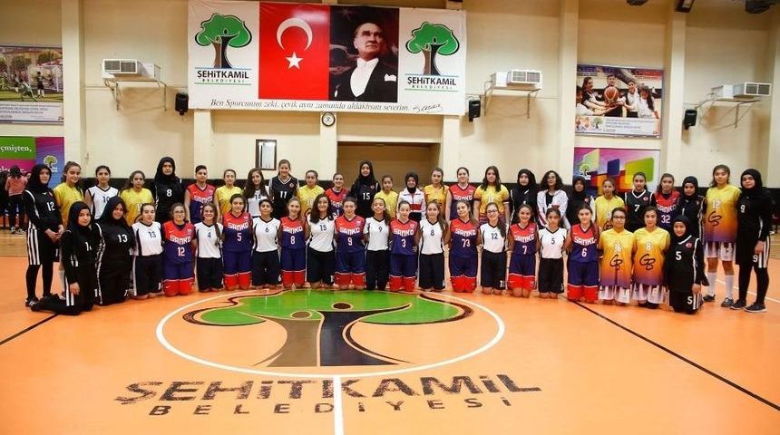 Potada 21 Okul Takımı Kurtuluş Coşkusuyla Buluştu