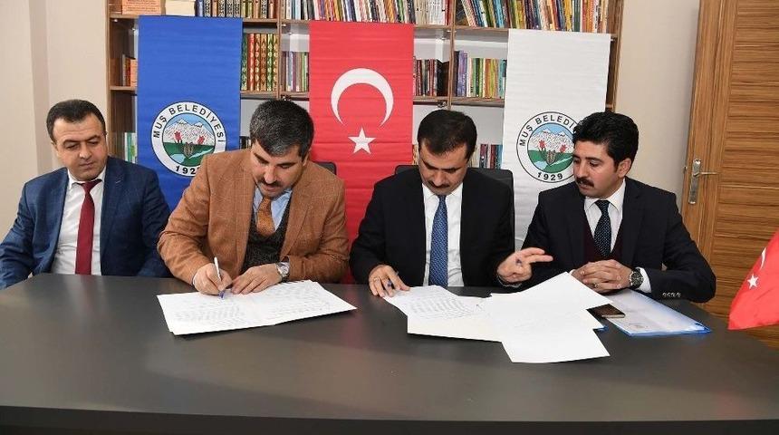 Bilgi Evlerinde Verilecek Kurslar İ&ccedil;in Protokol İmzalandı