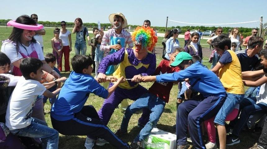 Hastane Çalışanları Piknik Şenliğinde Buluştu