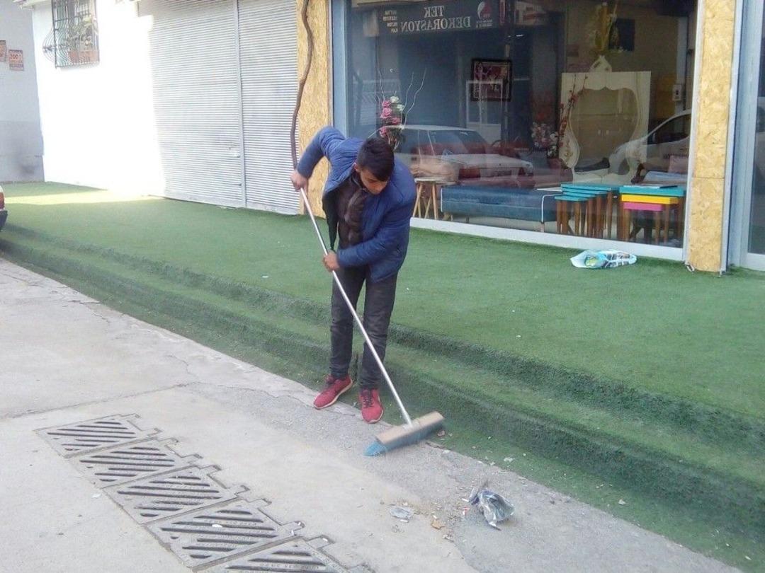 Şahinbey Temizlikte Duyarlı Olan Vatandaşları &Ouml;d&uuml;llendiriyor