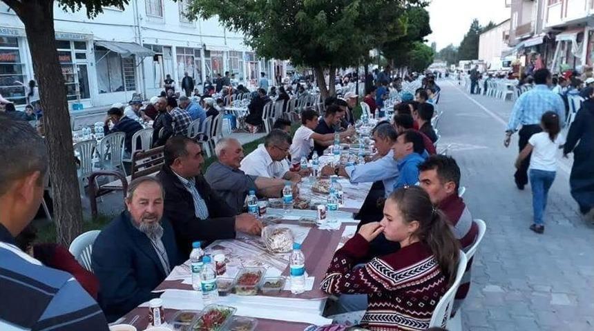 &Ccedil;avdarhisarlılar İftarda Buluştu