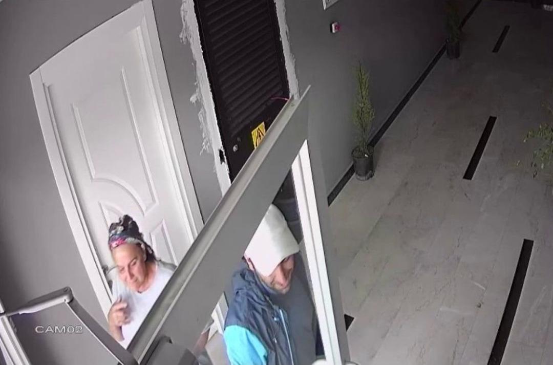 Yemek İkram Edilen Hırsız Ayakkabıyla Bisiklet &Ccedil;aldı