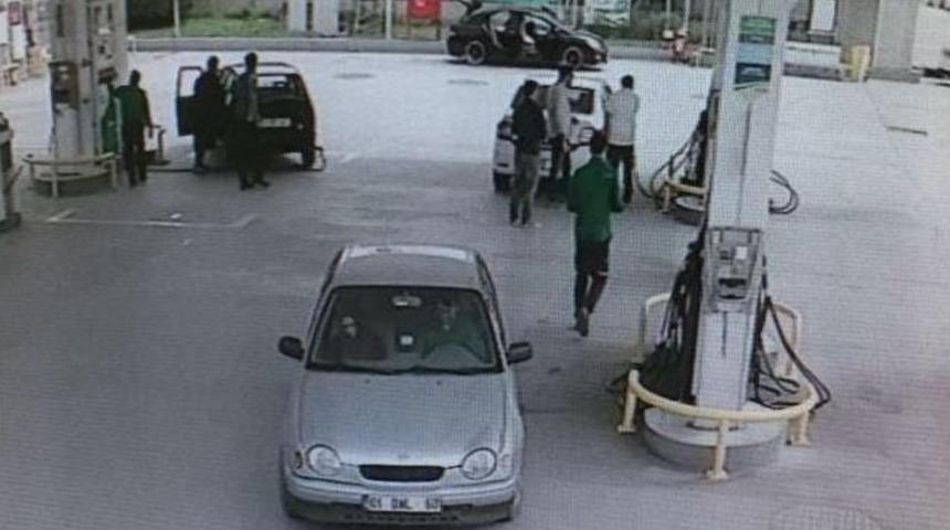 Fet&ouml; Y&ouml;neticisi Alışveriş Sitesi G&ouml;r&uuml;n&uuml;ml&uuml; Programla Haberleşmiş