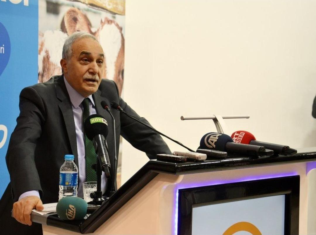 Bakan Fakıbaba: &ldquo;&uuml;reticilerimizin Yanındayız&rdquo;