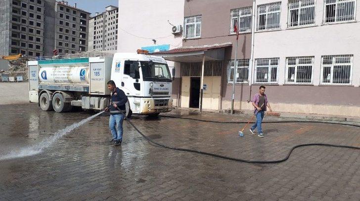Şırnak Belediyesi Bahar Temizliği Başlattı