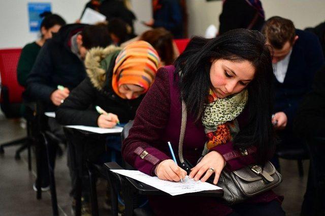 Beylikdüzü Belediyesi Kariyer Merkezi“1” Günde “41” Kişinin İstihdamını Sağladı