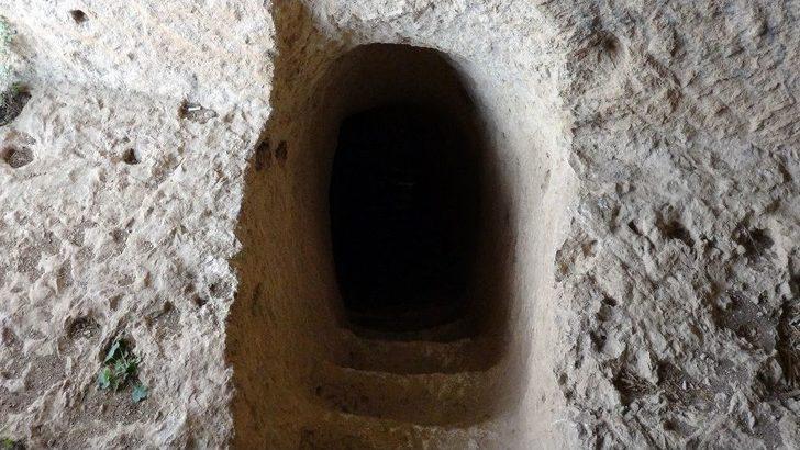 Gercüş’te Tarihi Mağara Keşfedilmeyi Bekliyor G5