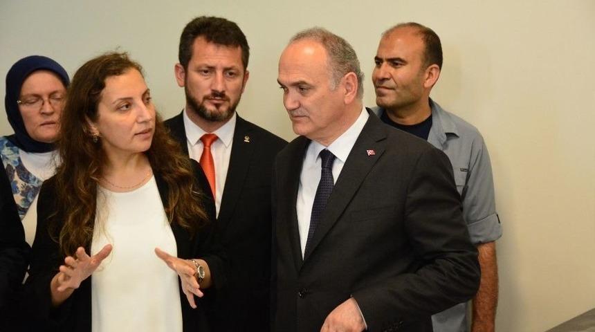 Bakan &Ouml;zl&uuml;&rsquo;den Ak&ccedil;akoca Bey Siyasal Bilgiler Fak&uuml;ltesi&rsquo;ne Ziyaret