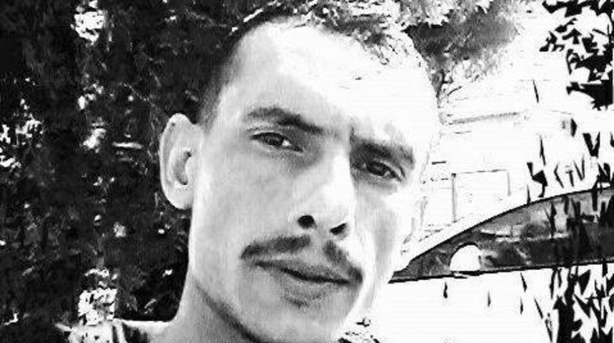 Gece Eve Aldığı Sevgilisine, Uyuyan Kocasını &Ouml;ld&uuml;rtt&uuml;