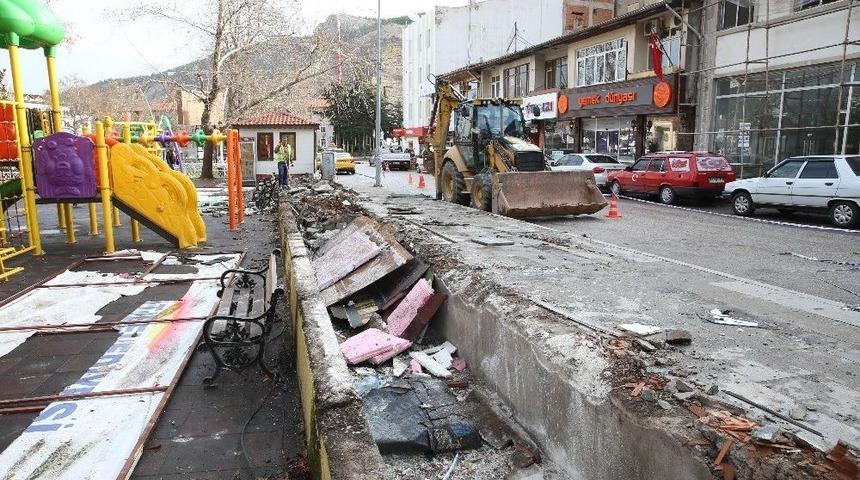 Tokat&rsquo;ta T&uuml;t&uuml;n Satışını Engellemek İ&ccedil;in 19 B&uuml;fe Yıkıldı