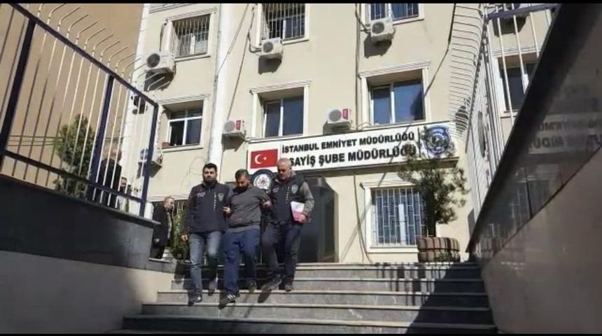Altıpatlarla Market Soygunu