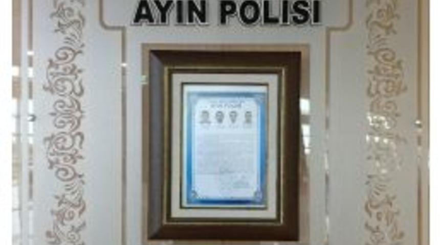 Cinayet B&uuml;rosu &Ccedil;alışanları "ayın Polisi" Se&ccedil;ildi