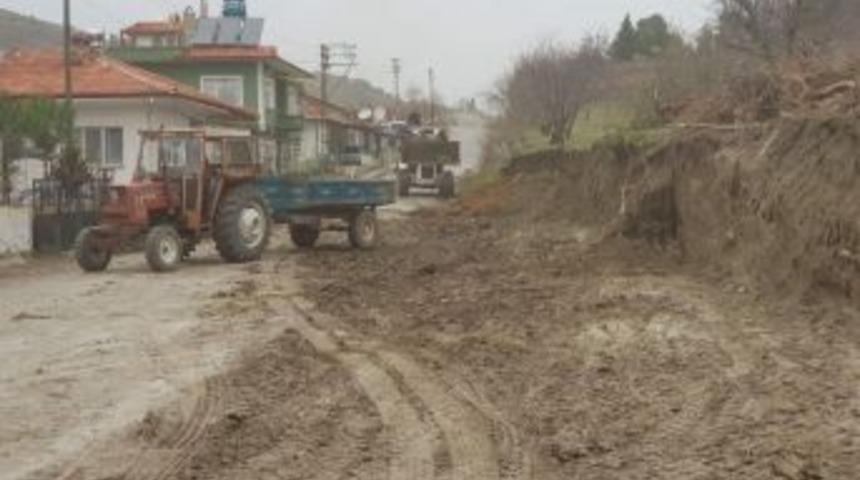 Başkan Ercan Şimşek: Ak&ccedil;aalan Yolu&rsquo;nun Genişletme &Ccedil;alışmasına Başladık