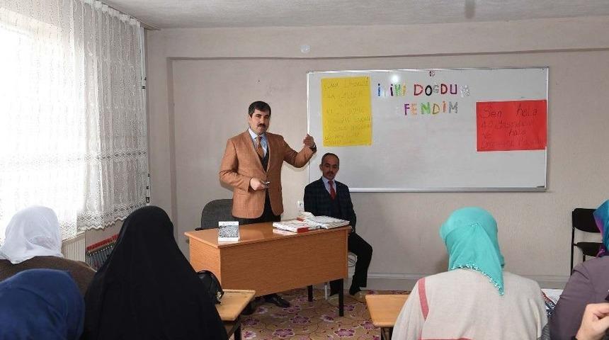 Başkan Asya, Kadınları İ&ccedil;in Yapılan Hizmetleri Anlattı