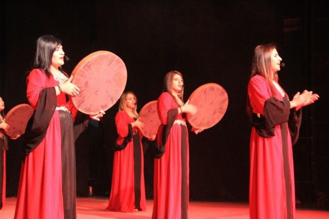 Hakkari&rsquo;de Reng-i Hakkari R&uuml;zgarı Esti