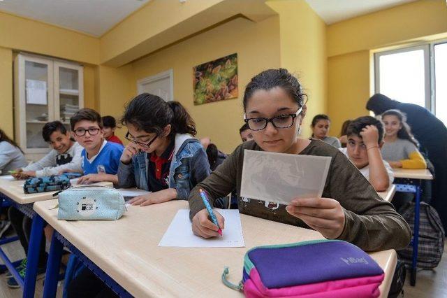 &Ccedil;ocuklar İ&ccedil;in Yazarlık At&ouml;lyesi 1