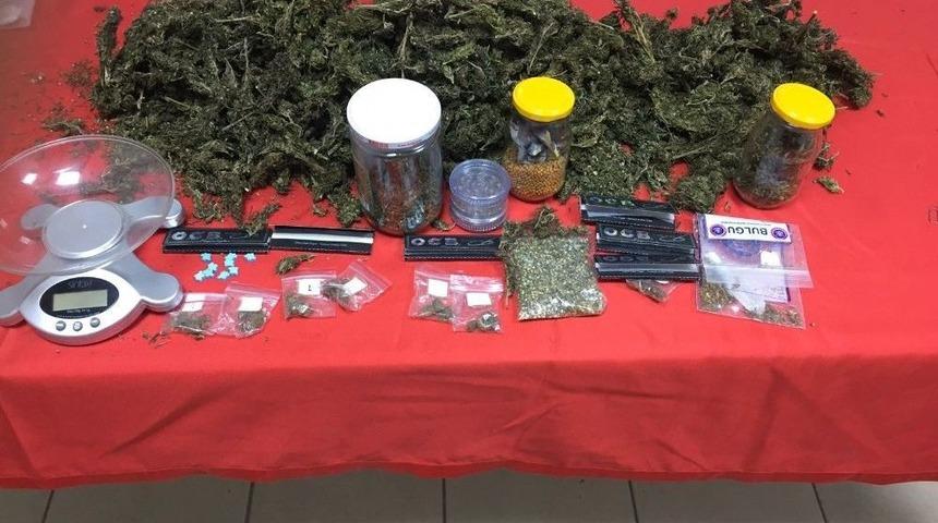 Jandarmadan Uyuşturucu Operasyonu: 5 G&ouml;zaltı