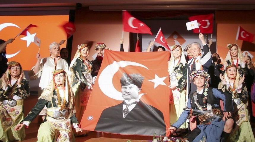 İzmir Ekonomi&rsquo;nin 17. Yaş Gururu