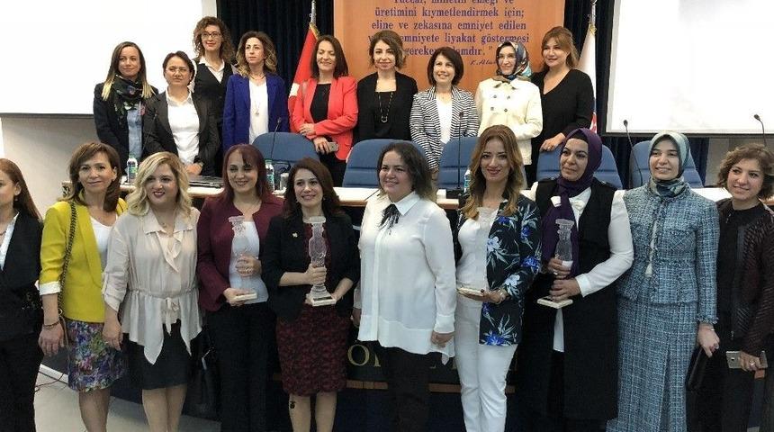 &ldquo;pamukkadın&rdquo; &Ouml;d&uuml;lleri Sahiplerini Buldu