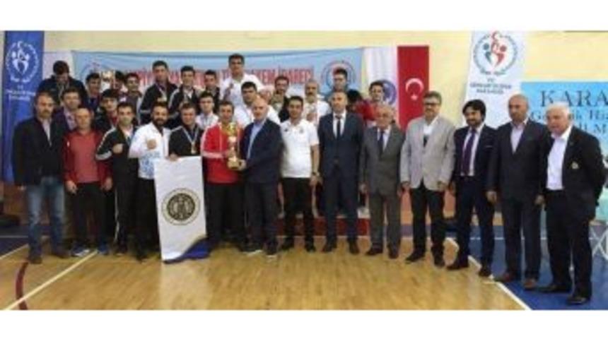 Atat&uuml;rk &Uuml;niversitesi Boks Takımı T&uuml;rkiye Şampiyonu