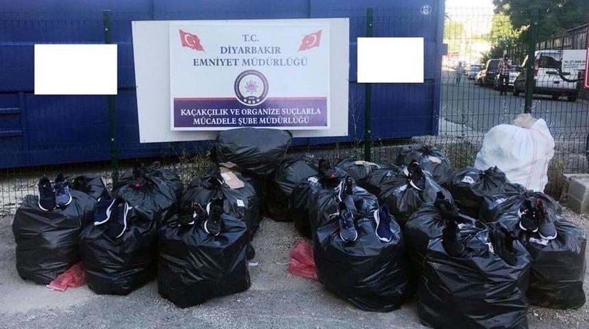 Diyarbakır&rsquo;da 3 Bin 814 G&uuml;mr&uuml;k Ka&ccedil;ağı Ayakkabı Ele Ge&ccedil;irildi