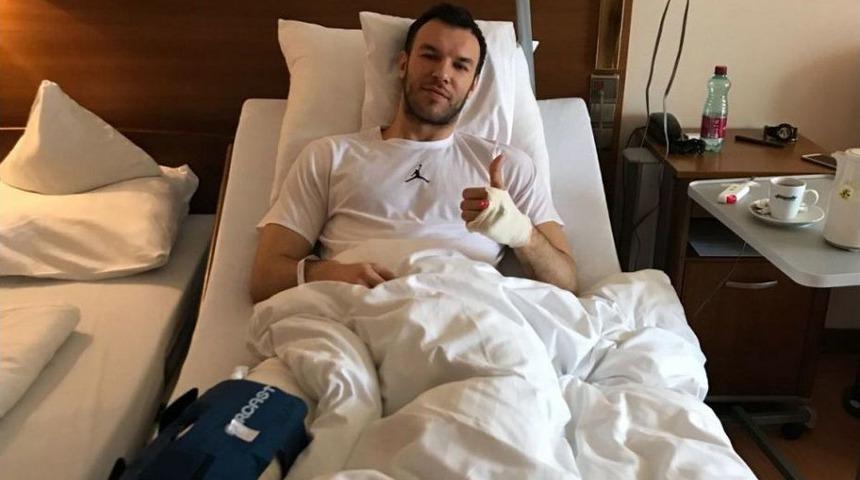 Can Maxim Mutaf Ameliyat Oldu