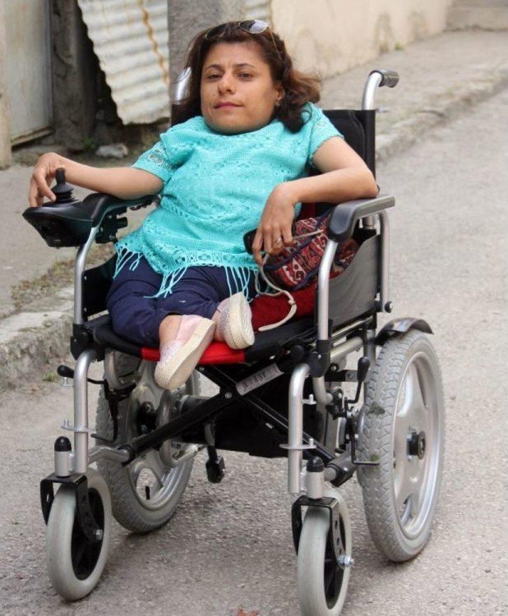 Kapkaç Mağduru Engelli Kız: "insanlık Var Zannediyordum Ama Ölmüş" G1