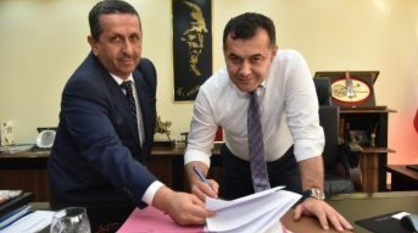 Başkan Y&uuml;cel, Sosyal Denge Tazminatı S&ouml;zleşmesi&rsquo;ni İmzaladı