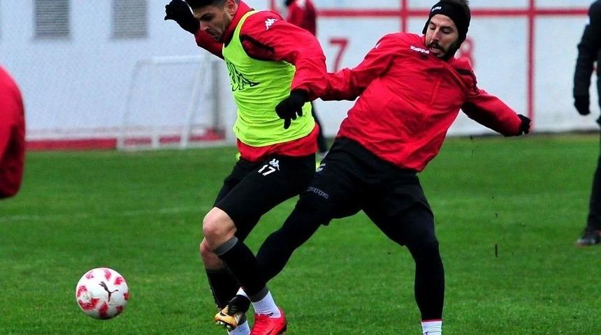 Coşkun Zeren: &ldquo;devre Arasında 3-4 Transfer Yapacağız&rdquo;