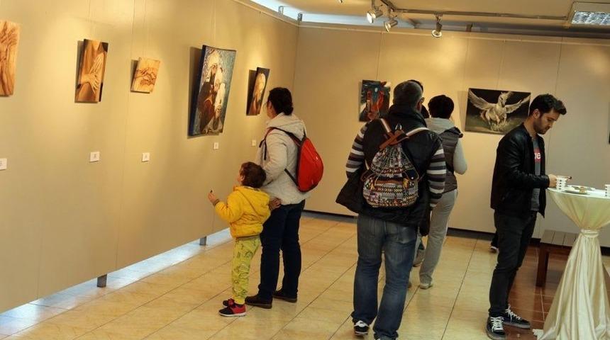 "ilk Adımlar" Sergisi Sanatseverlerle Buluştu