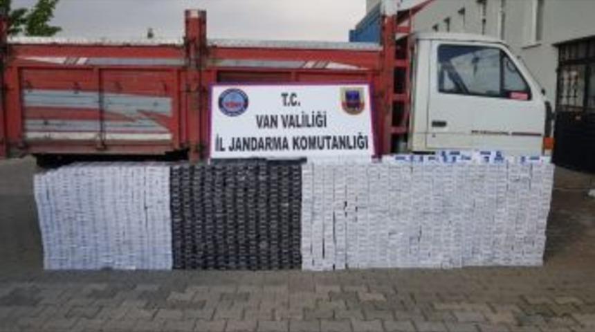 Jandarma 10 Bin 610 Paket Ka&ccedil;ak Sigara Ele Ge&ccedil;irdi