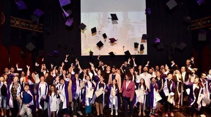 İstanbul&rsquo;un Tek Belediye Konservatuarı İlk Mezunlarını Verdi