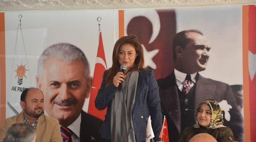 Ebru T&uuml;rel, Kadınlarla Buluştu