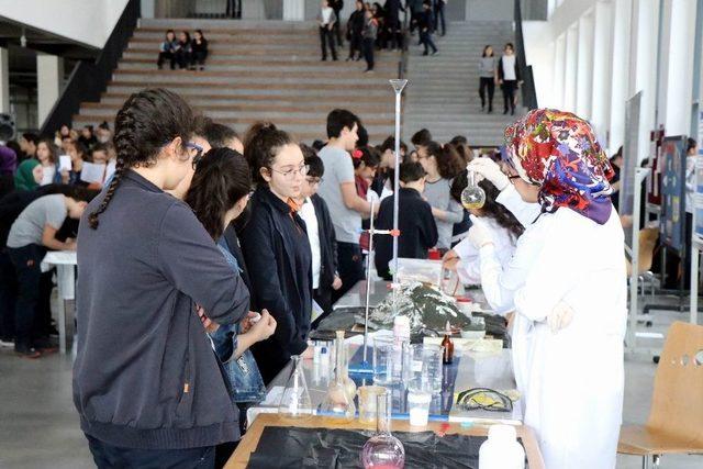 Tekden Fen Ve Anadolu Lisesi’nde Bilim Şenliği Düzenlendi