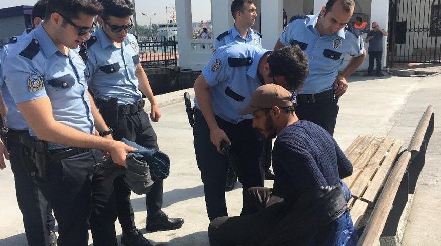 Kadıköy’de 1 Kişi Denize Düştü