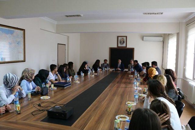 &Uuml;niversite &Ouml;ğrencileri G&ouml;k&ccedil;ebey&rsquo;de Ziyaretlerde Bulundular 1